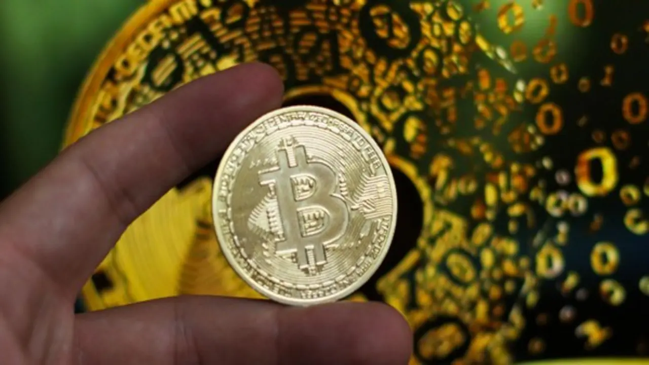 Giá Bitcoin hôm nay 18.7.2026: Khó khăn đang bủa vây Bitcoin
