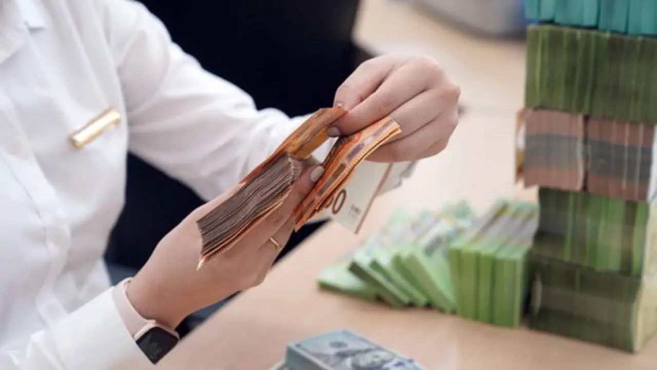 Giá USD hôm nay 5.7.2026: Tăng cùng euro, yen Nhật