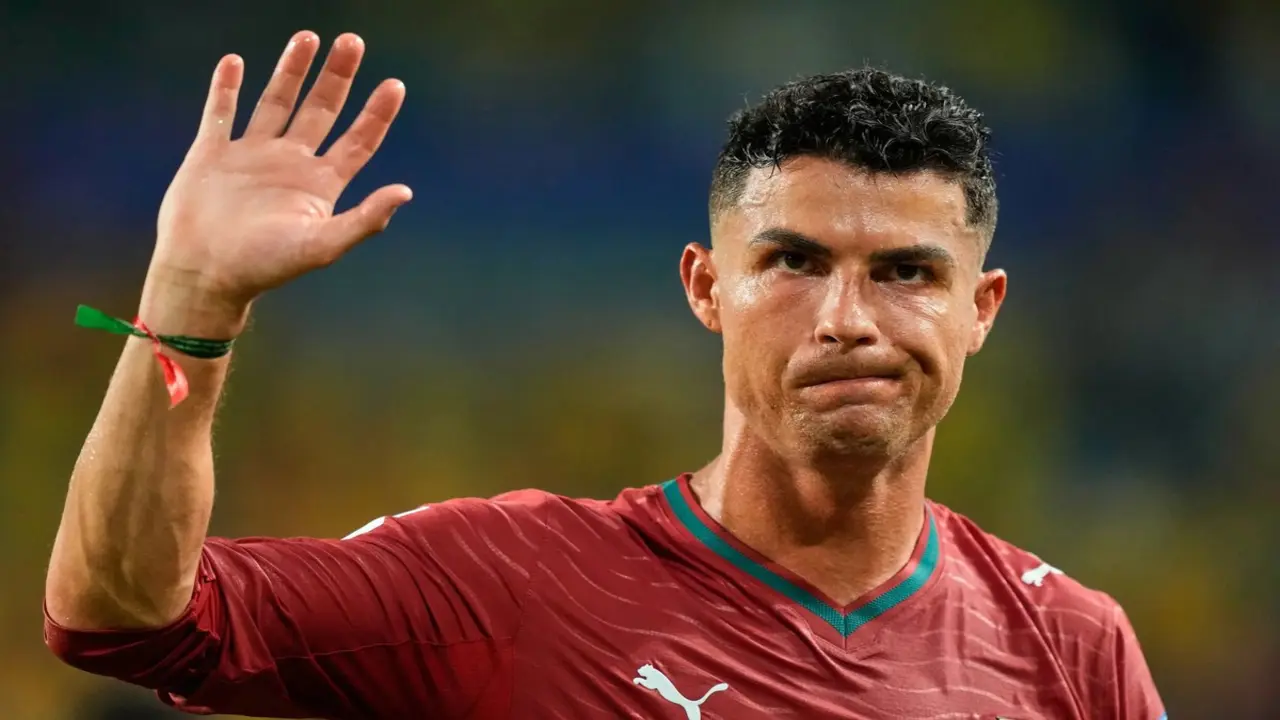 Giá vé World Cup 2026 giảm mạnh sau khi Ronaldo bị loại?
