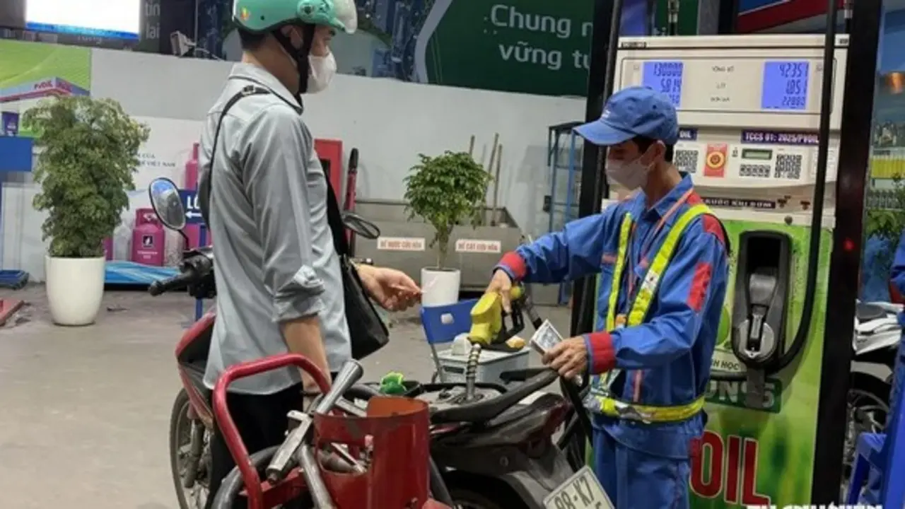 Giá xăng dầu đồng loạt tăng từ chiều 16.7