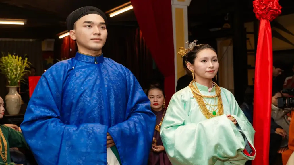Giới trẻ 'xuyên không' dự đám cưới Nam Bộ xưa