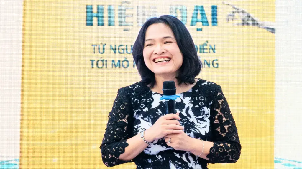 GS Thái Trà My: 'Con người dễ bị AI đánh lừa bởi giọng điệu tự tin'