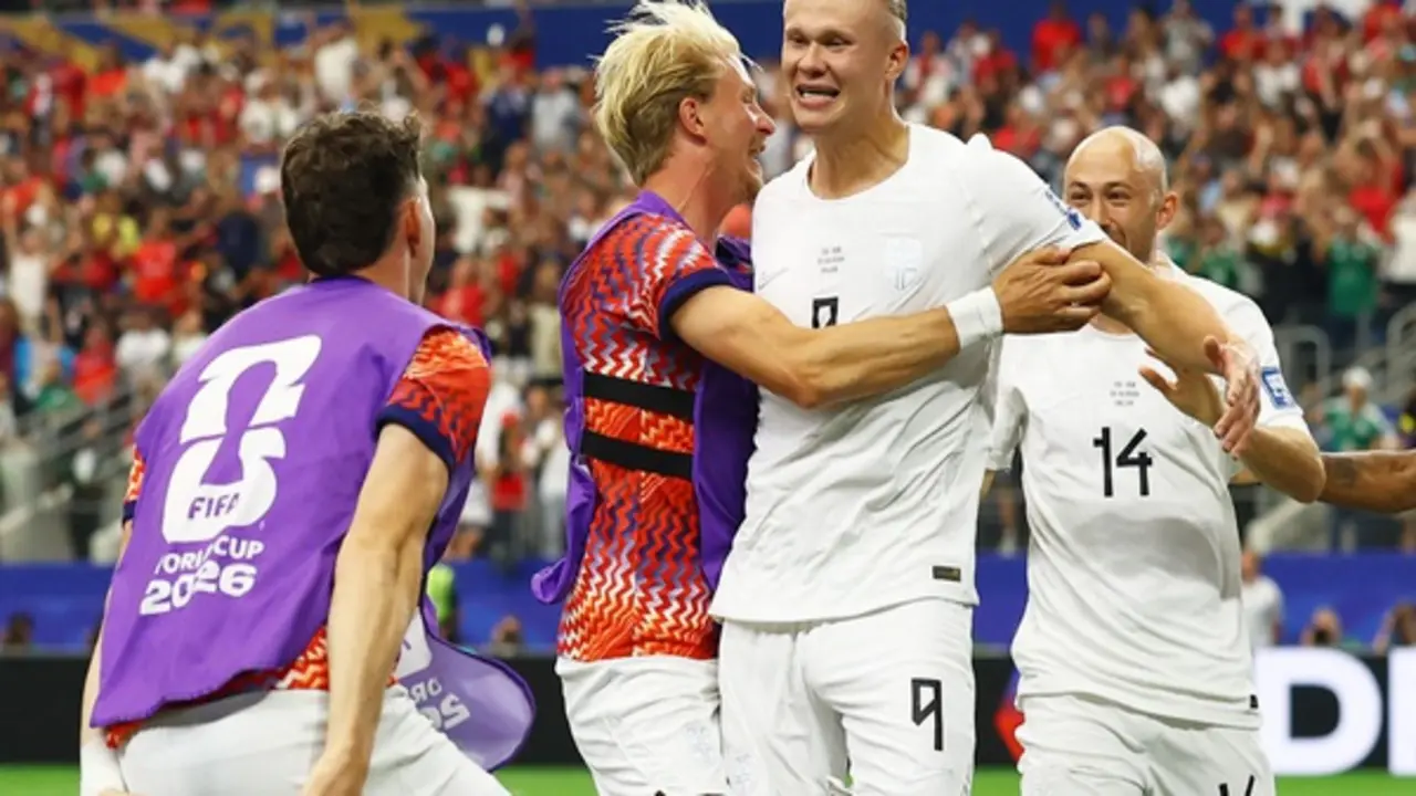 Haaland khiến cha bật khóc vì hạnh phúc, vượt mặt Ronaldo ở thống kê gây bất ngờ tại World Cup