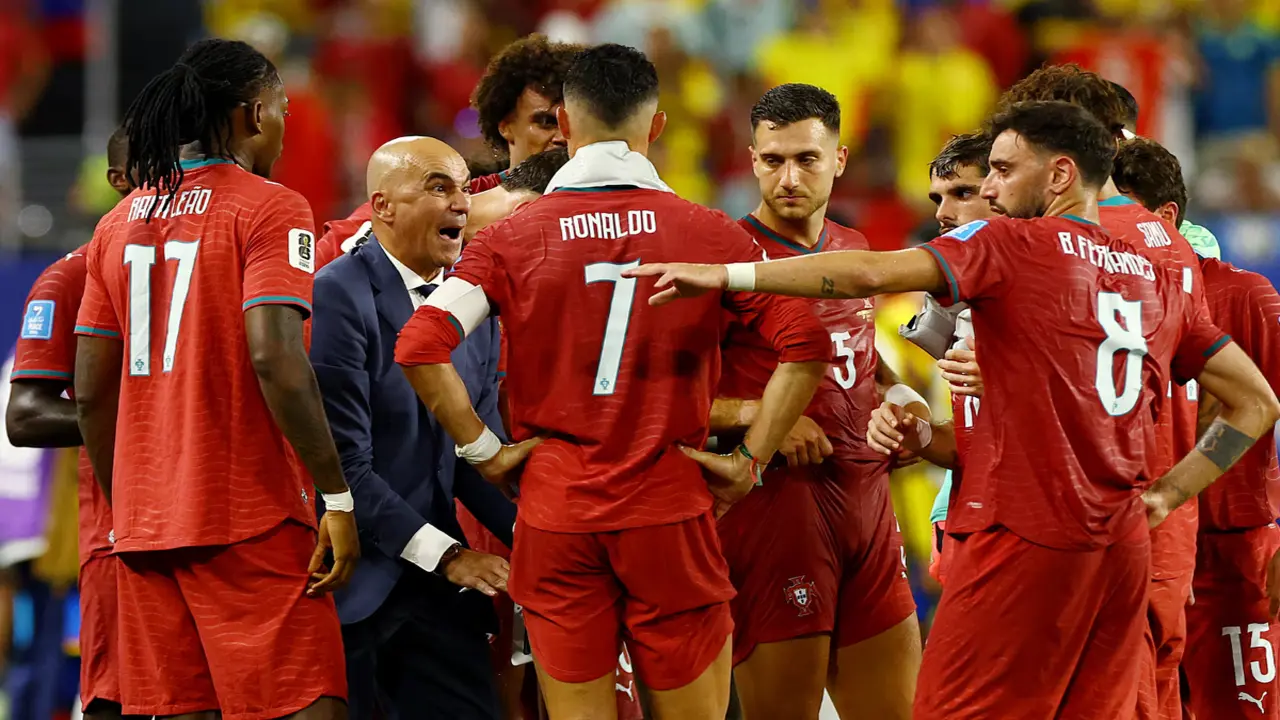 HLV Bồ Đào Nha né câu hỏi cho Ronaldo dự bị ở trận đấu Croatia