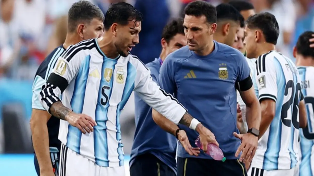 HLV Scaloni thừa nhận Argentina đã quá may mới thắng nổi Thụy Sĩ, cũng nhờ Embolo bị thẻ đỏ