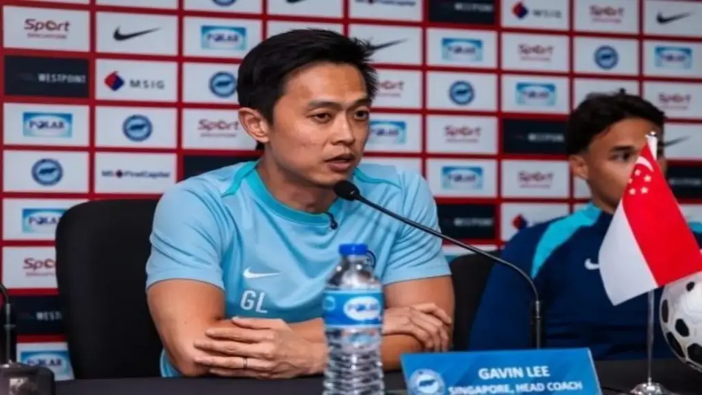 HLV Singapore: “Tôi có kế hoạch đối phó với đội tuyển Việt Nam”