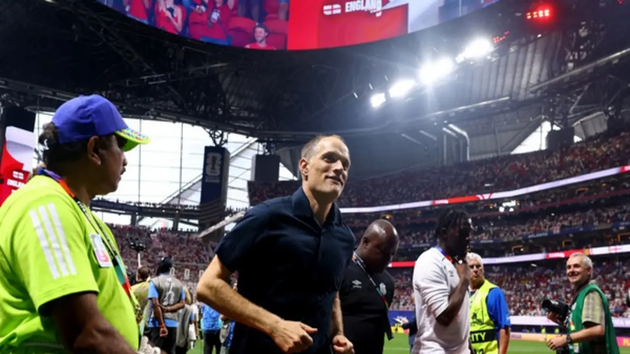 HLV Tuchel ví Kane như cá mập, âu lo tột độ vì phải quyết đấu Mexico ở độ cao hơn 2.200 m