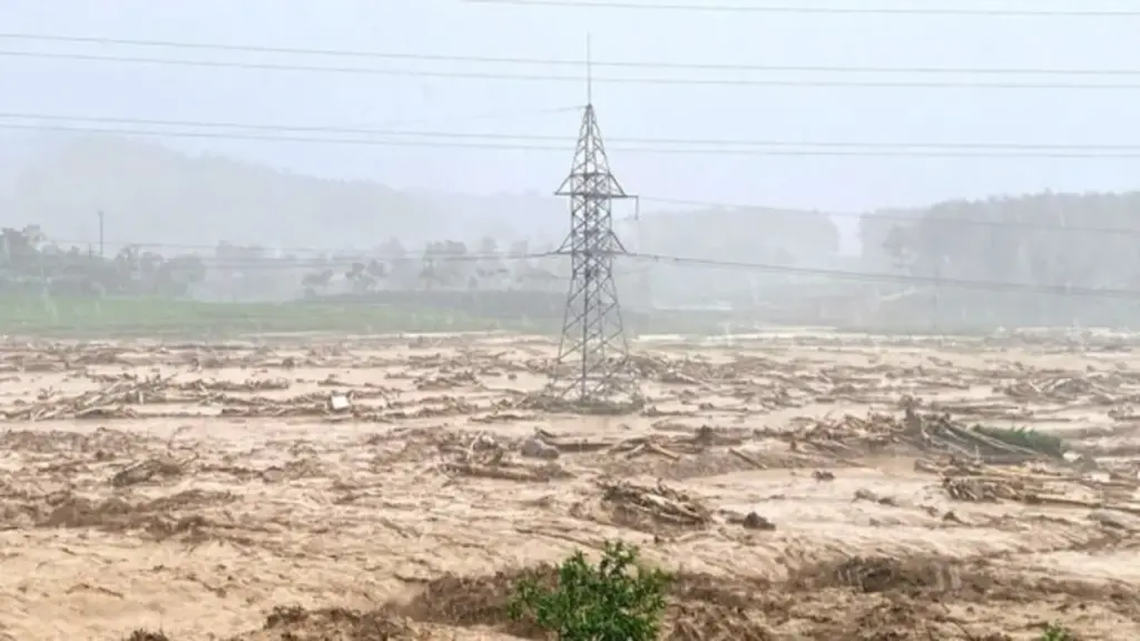 Hỏa tốc ứng phó mưa lớn ở miền Bắc