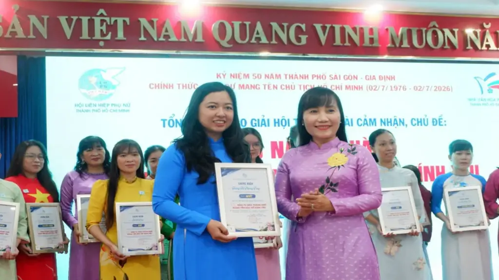Hoàng Thị Phương Trang - giải nhất thi viết trực tuyến '50 năm thành phố mang tên Bác Hồ kính yêu'