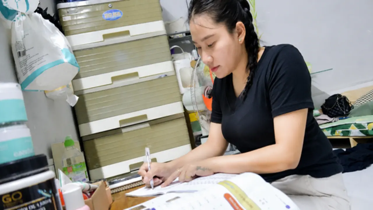 Hội chứng 'tự hù mình' của người trẻ: Làm sao để vượt qua?
