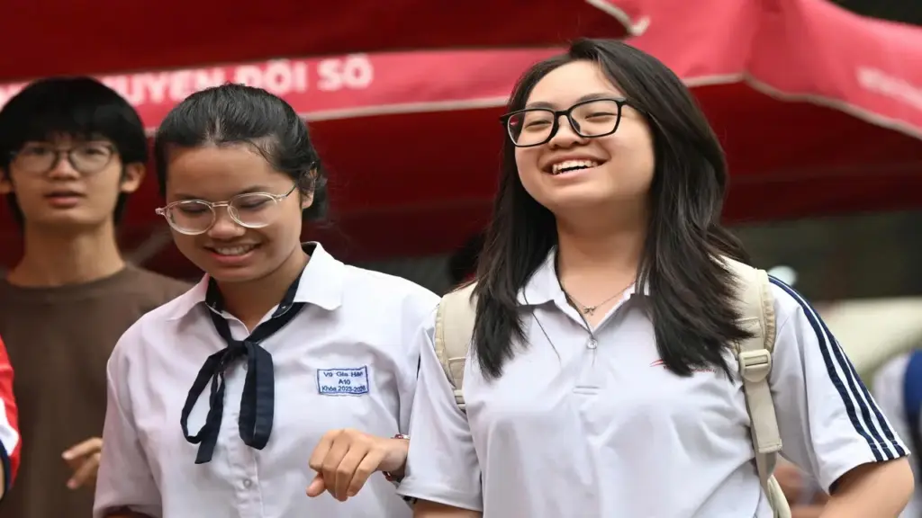 Hơn 7.880 điểm 10 thi tốt nghiệp THPT 2026, bất ngờ môn toán