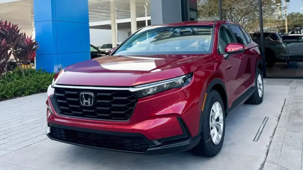 Honda CR-V lần đầu tiên thành 'vua doanh số'
