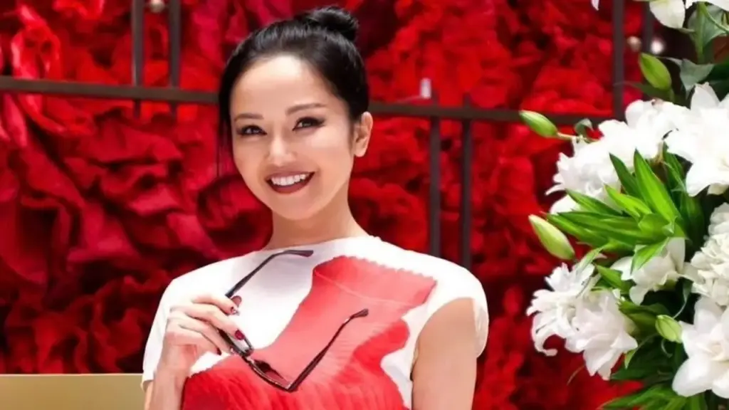 Hồng Nhung: 'Cuộc đời cần nhất hy vọng'