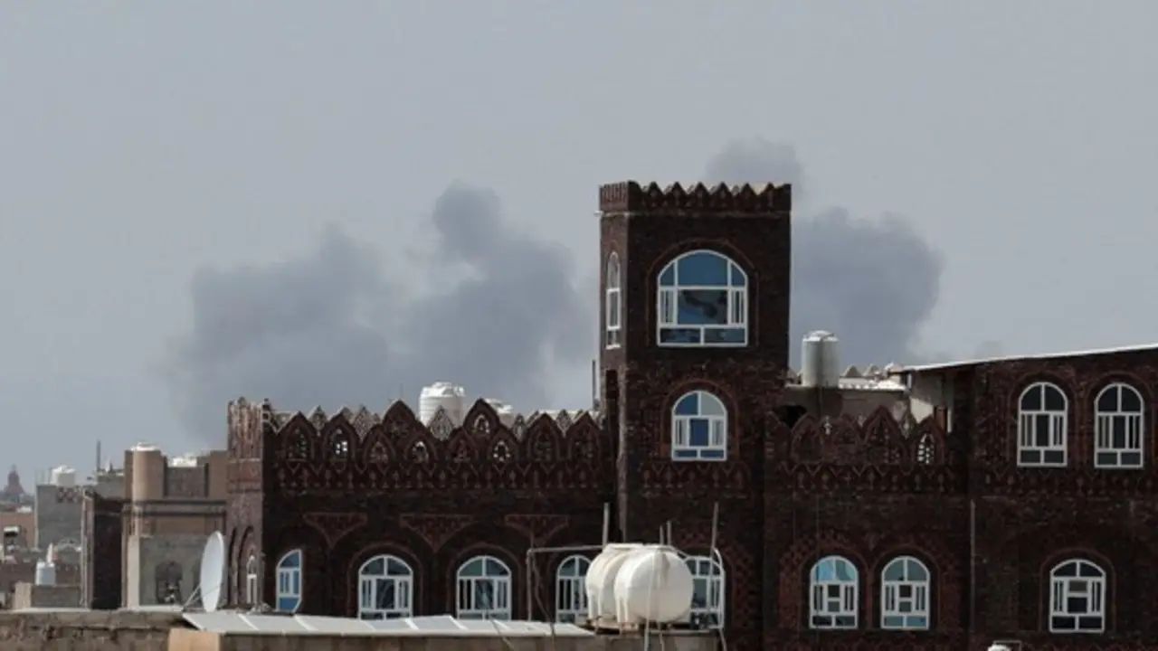 Houthi cáo buộc Ả Rập Xê Út tấn công sân bay Sanaa ở Yemen