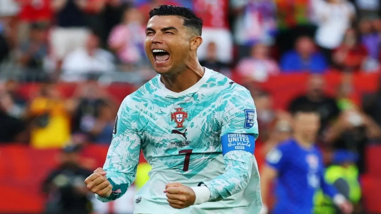 Ibrahimovic: “Trọng tài đã làm mọi thứ để C.Ronaldo vô địch World Cup”