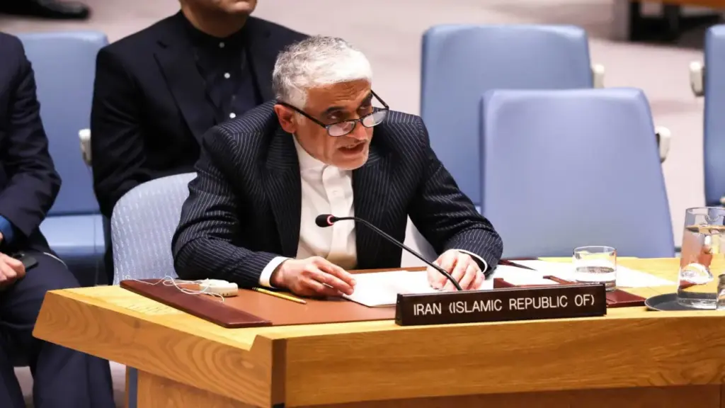 Iran cảnh báo chuyện gì tiếp theo nếu Mỹ còn vi phạm thỏa thuận