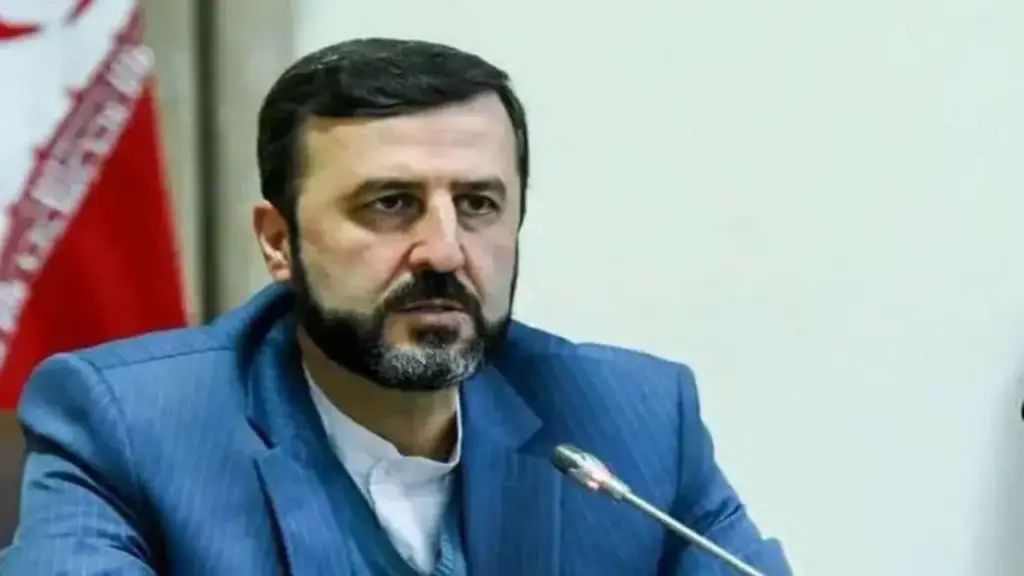 Iran đình chỉ cam kết ngừng bắn với Mỹ, cảnh báo 'tấn công tổng lực'