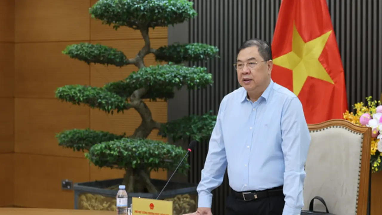 Khẩn trương hoàn thiện hồ sơ điều chỉnh chủ trương đầu tư Dự án điện hạt nhân Ninh Thuận