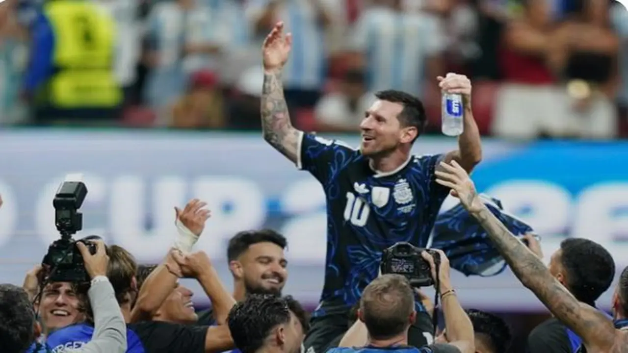 Khi Messi vừa là phép màu vừa gây ra bao... tan vỡ