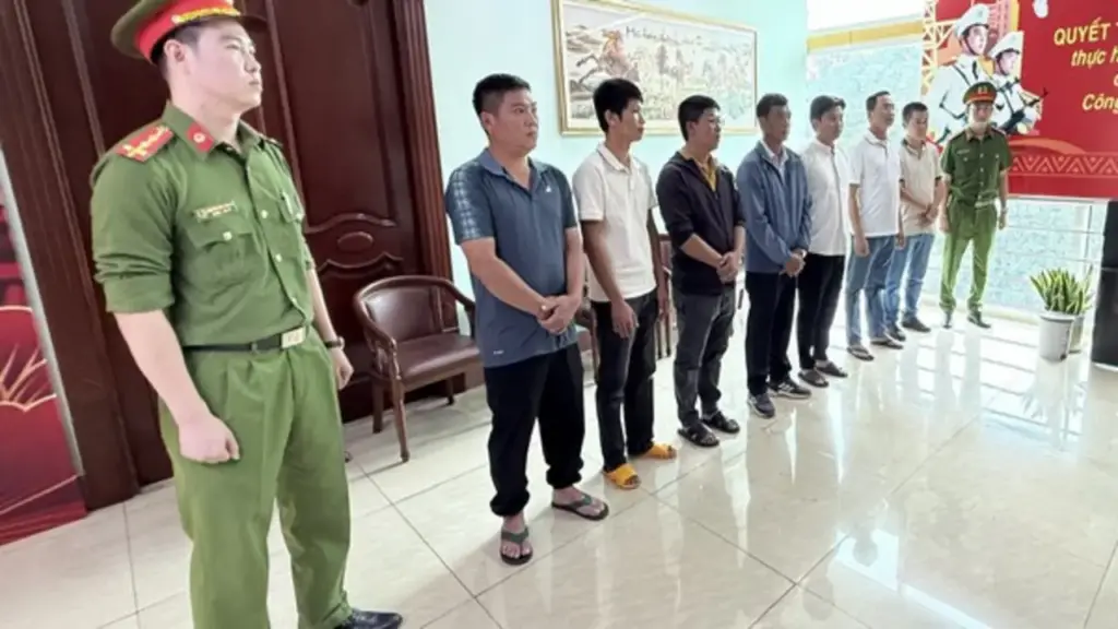 Khởi tố 8 đối tượng trong vụ nhận, đưa hối lộ tại trạm chăn nuôi và thú y