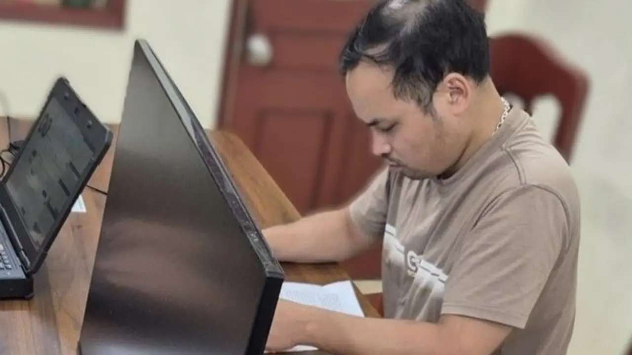 Khởi tố đối tượng bán 3.578 đôi giày thể thao giả hàng hiệu trên mạng