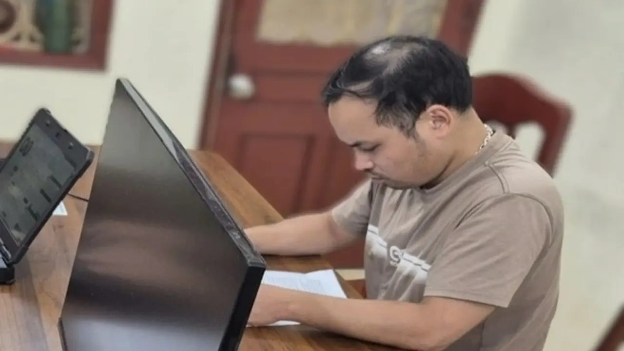 Khởi tố đối tượng bán gần 3.600 đôi giày thể thao giả hàng hiệu