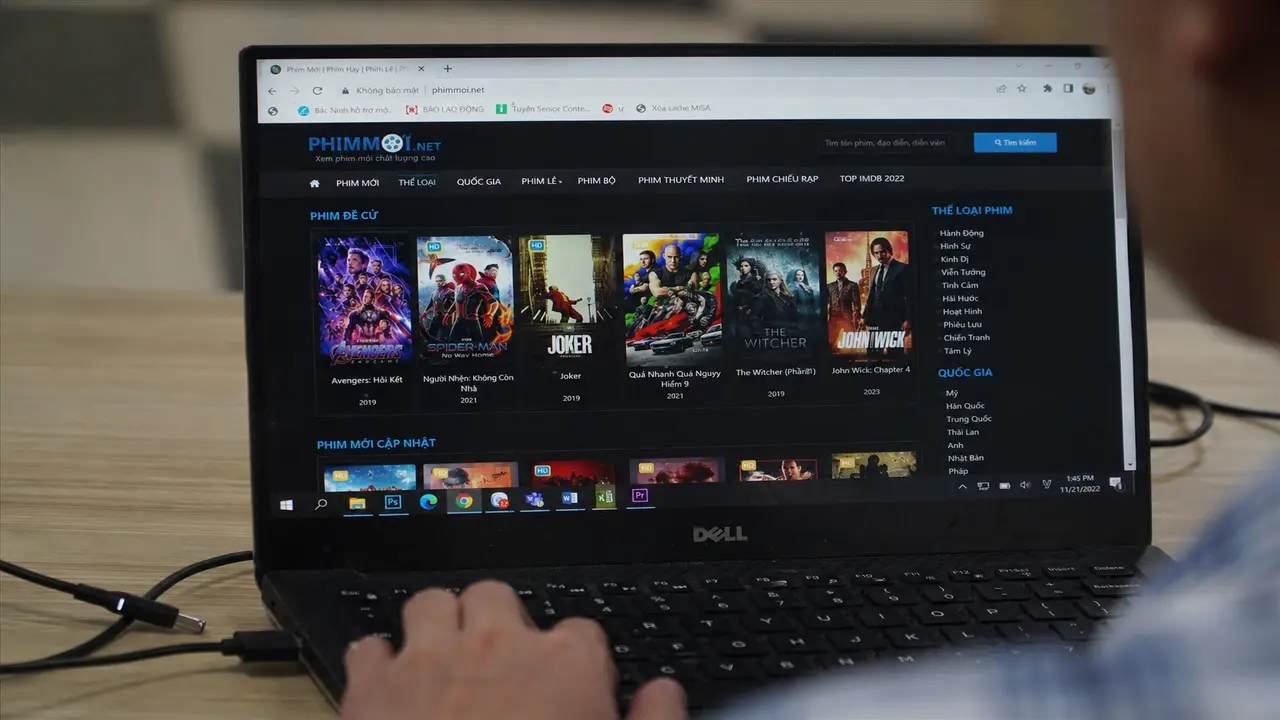 Khởi tố nhóm lập hơn 100 website, phát tán 26.000 phim lậu