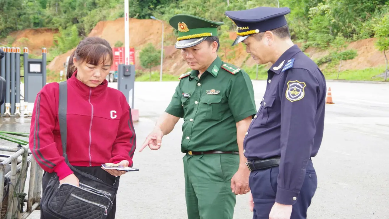 Khởi tố vụ vận chuyển vàng trái phép từ Lào về Việt Nam