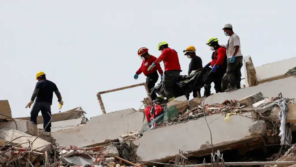 Không có chuyện '2 thiếu niên còn sống sau gần một tháng động đất' ở Venezuela