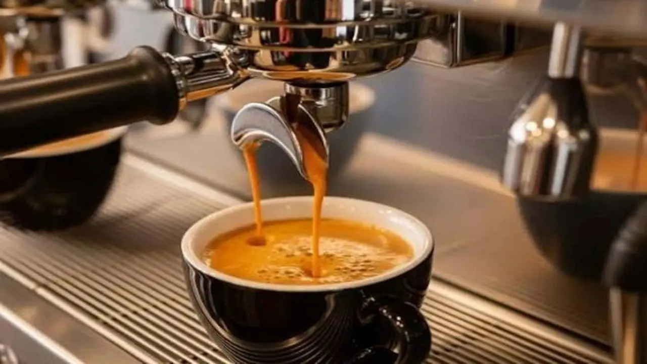 Kiểu uống cà phê có thể gây hại sức khỏe nam giới