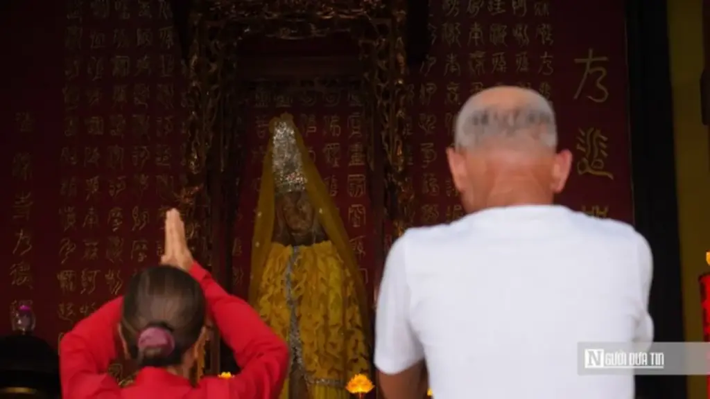 Kỳ bí chuyện ngôi chùa được làm bằng san hô, vỏ ốc, thờ tượng Quan Âm dạt từ biển