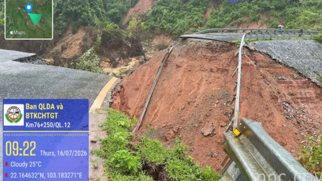 Lai châu thông xe Km76+250 Quốc lộ 12 sau thiên tai