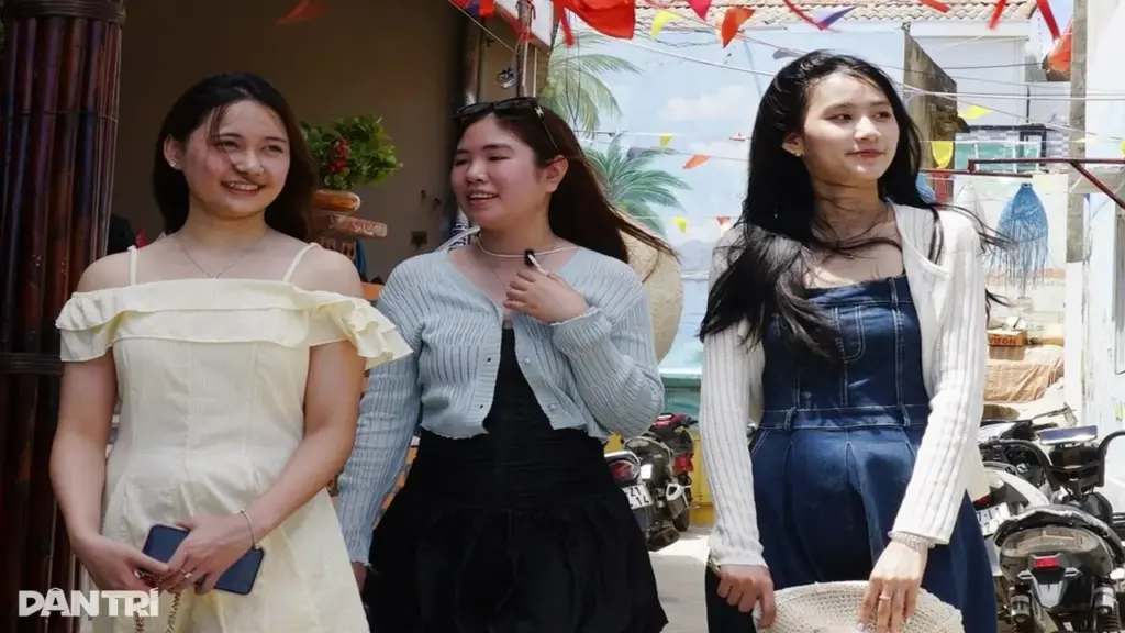 Lần đầu bắn pháo hoa tầm cao tại “thiên đường biển” Gia Lai