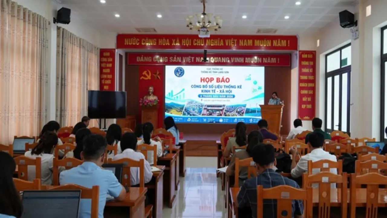 Lạng Sơn: Thương mại, dịch vụ tiếp tục là động lực tăng trưởng của nền kinh tế