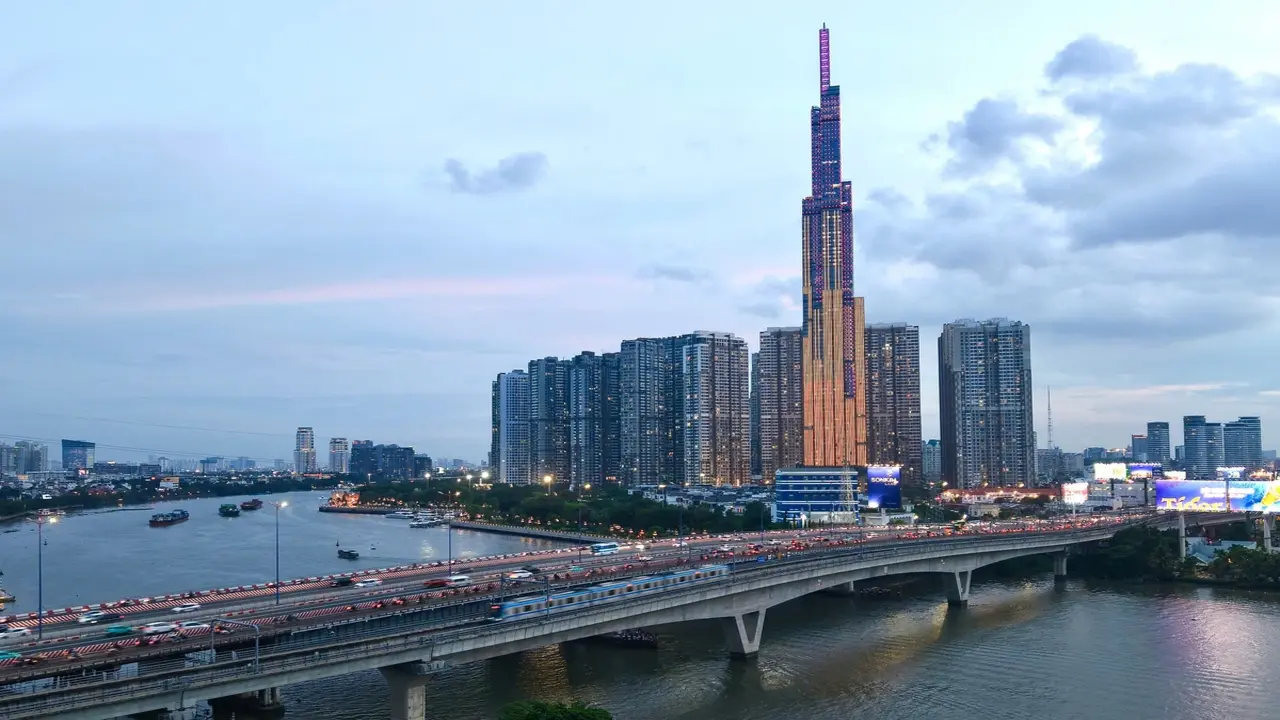 Lễ kỷ niệm 50 năm TP Sài Gòn - Gia Định mang tên Chủ tịch Hồ Chí Minh