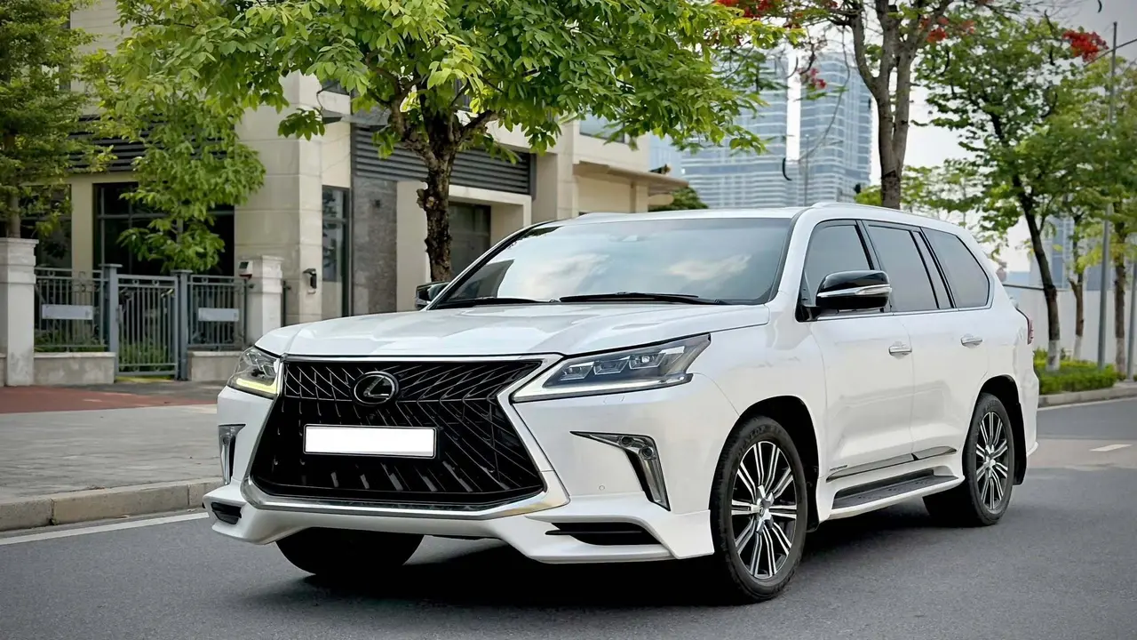 Lexus LX 570 nhập Trung Đông đi 7 năm vẫn có giá sang nhượng hơn 7 tỷ đồng