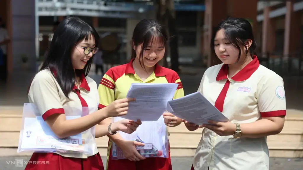 Lịch nộp lệ phí xét tuyển đại học năm 2026 theo tỉnh, thành