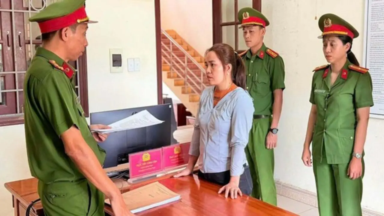 Lộ doanh thu gần 200 tỷ đồng, nữ thương lái mủ cao su bị bắt vì hành vi trốn thuế