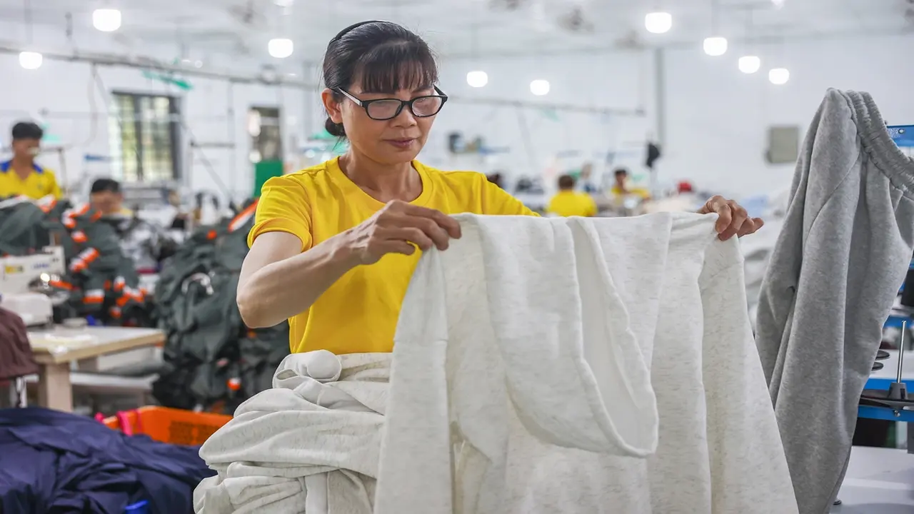 Lương làm đêm, tăng ca được miễn thuế thu nhập cá nhân