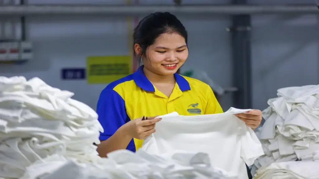 Lương tối thiểu vùng dự kiến tăng cao nhất 390.000 đồng