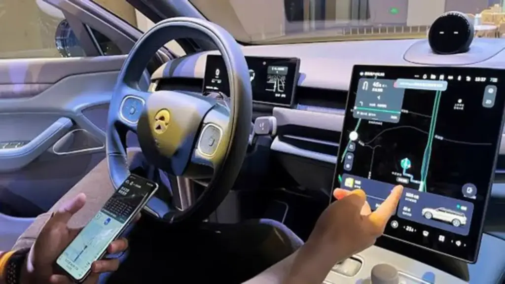 Lý do Android Auto không dây vẫn yêu cầu bật Wi-Fi trên điện thoại