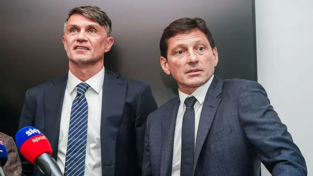 Maldini từ chức sau 16 ngày tại LĐBĐ Italy