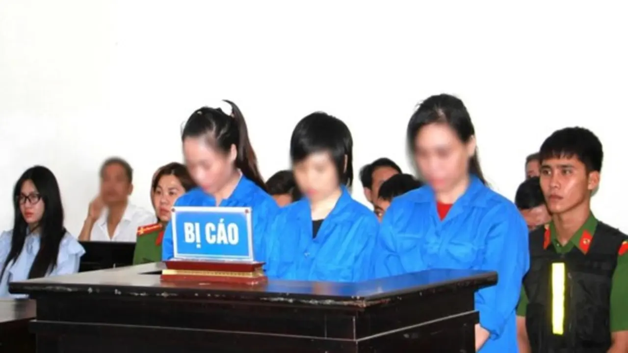 Màn kịch "mẹ bỏ con" trước cổng chùa và đường dây mua bán trẻ sơ sinh thu lợi hàng trăm triệu đồng