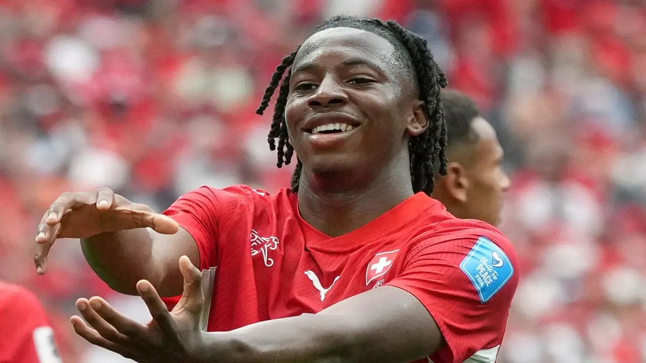 Manzambi - tiền vệ 20 tuổi phá loạt kỷ lục World Cup