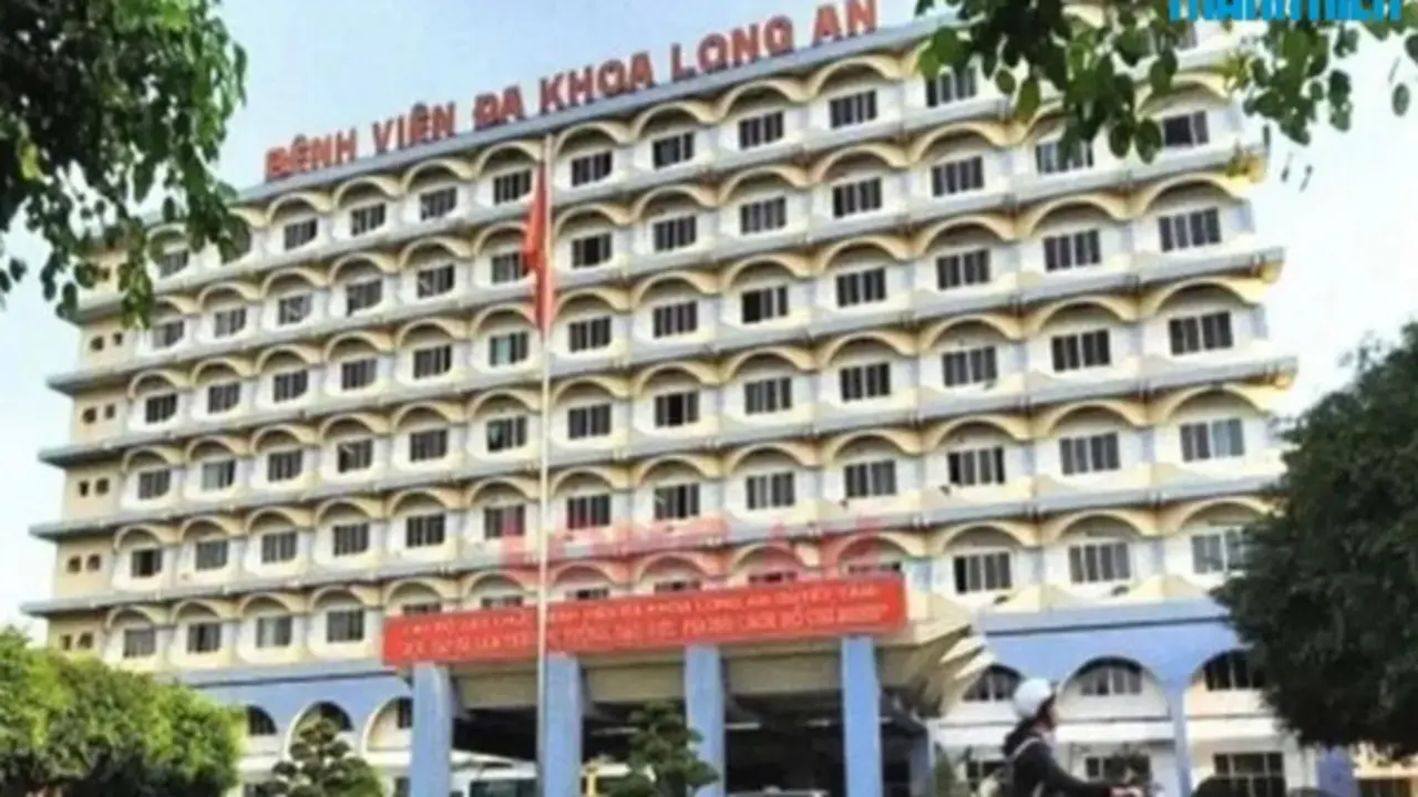 Máy chạy thận 'trùm mền', Giám đốc Sở Y tế Long An nói gì?