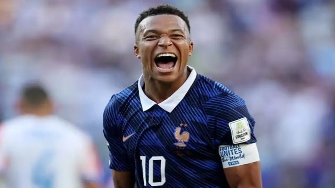 Mbappe chỉ trích lối đá xấu xí của tuyển Paraguay