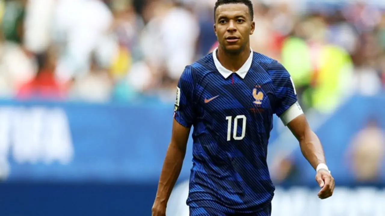 Mbappe thất vọng vì Pháp thua Anh quá dễ, dự đoán Messi ghi bàn ở chung kết