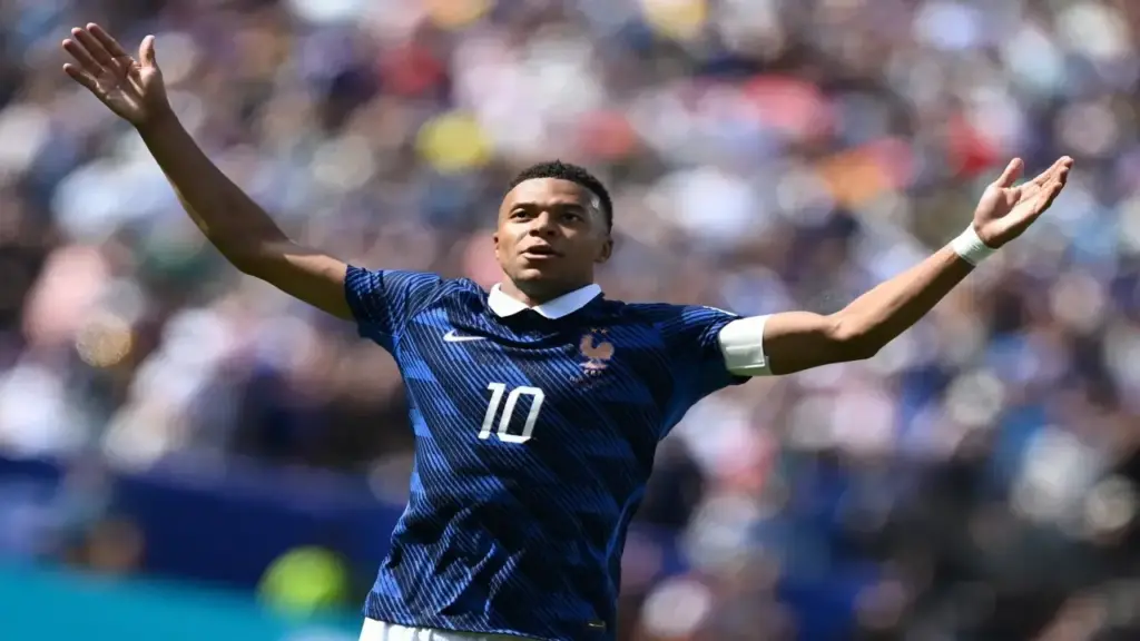 Mbappe: "Tôi muốn đánh đổi kỷ lục ghi bàn để được chơi chung kết World Cup"