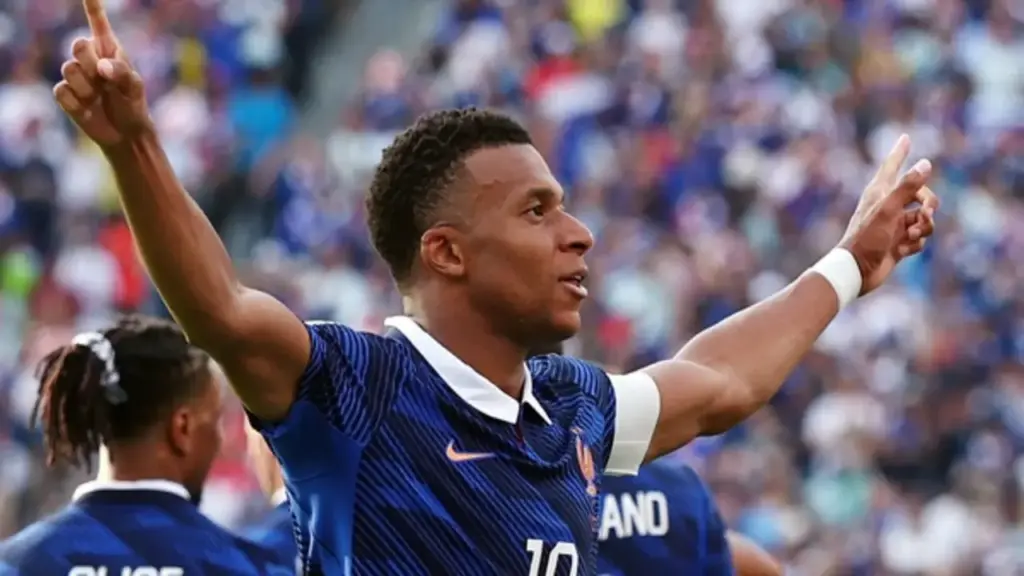 Mbappe vượt Klose, áp sát Messi: Thay đổi lịch sử World Cup