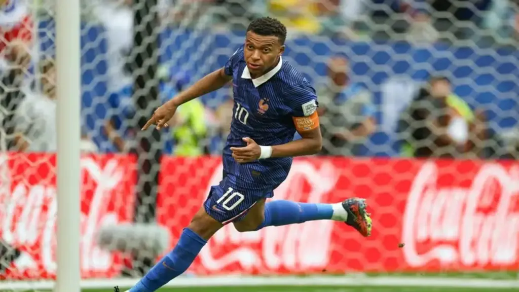Mbappe vượt mặt Messi, lập kỷ lục vĩ đại nhất lịch sử World Cup